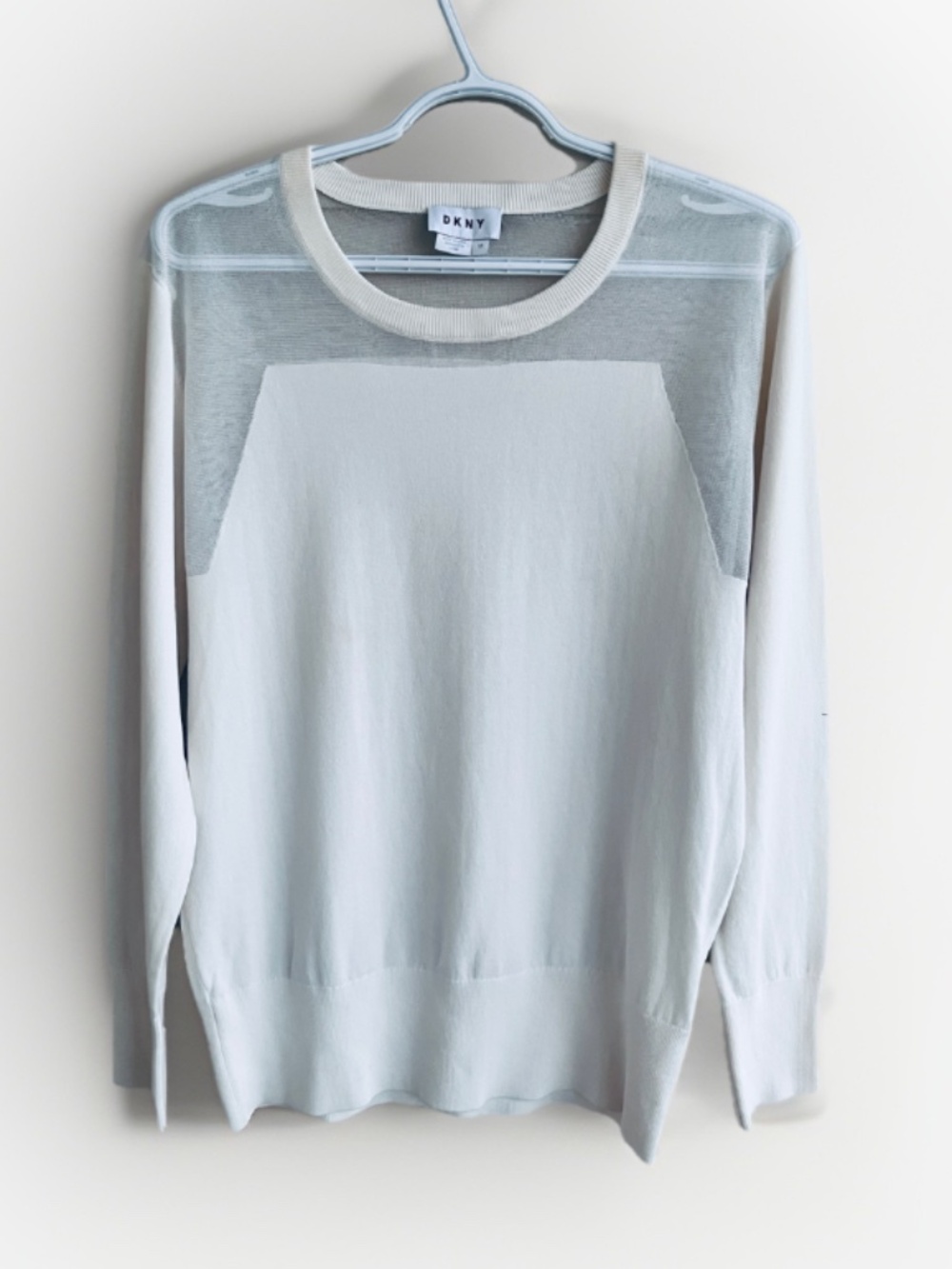DKNY M Cream White Sheer Mesh Knit Sweater Pullover Crew Neck Chic Preppy Office